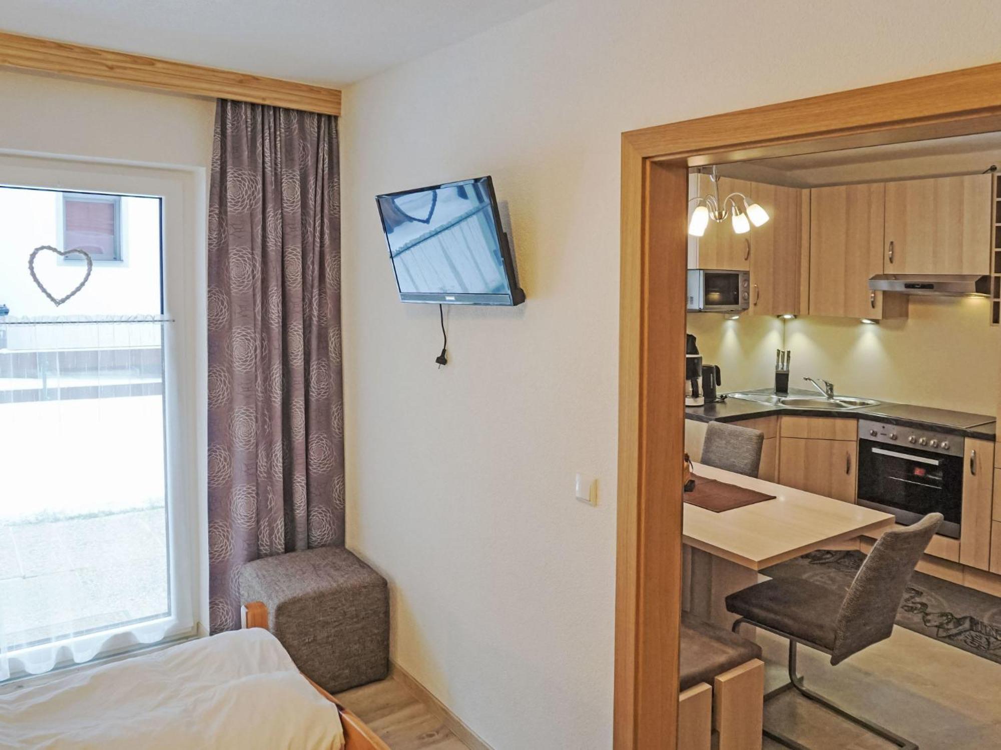 Apartment Daheim - Edelweiss - Pzt382 By Interhome 플랑게로스 외부 사진
